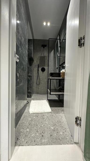 Host Apartament Elio Tirana Exteriér fotografie