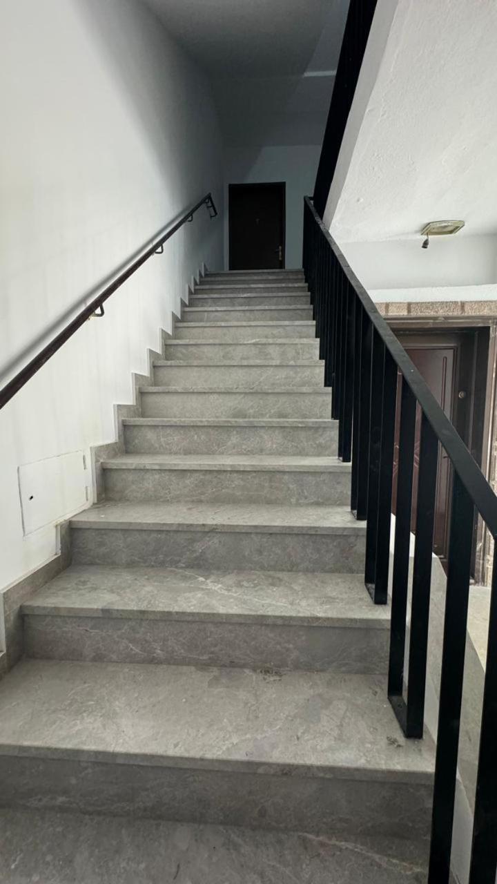 Host Apartament Elio Tirana Exteriér fotografie